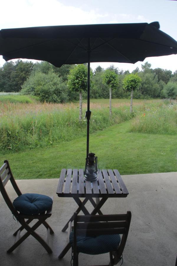 Sfeervol Chalet Midden In De Natuur Halle Zewnętrze zdjęcie